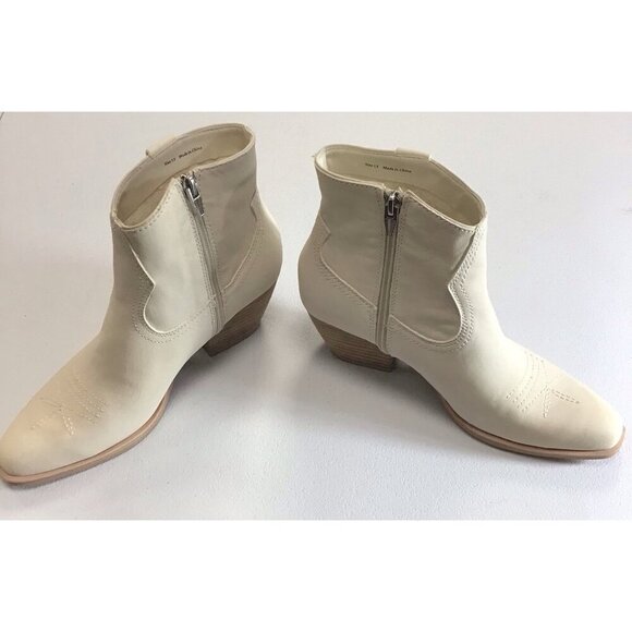 Dolce Vita Western Boots Shoe Women 7.5 Off White Leather Pull On Ankle Boot 🤍 - Picture 3 of 5